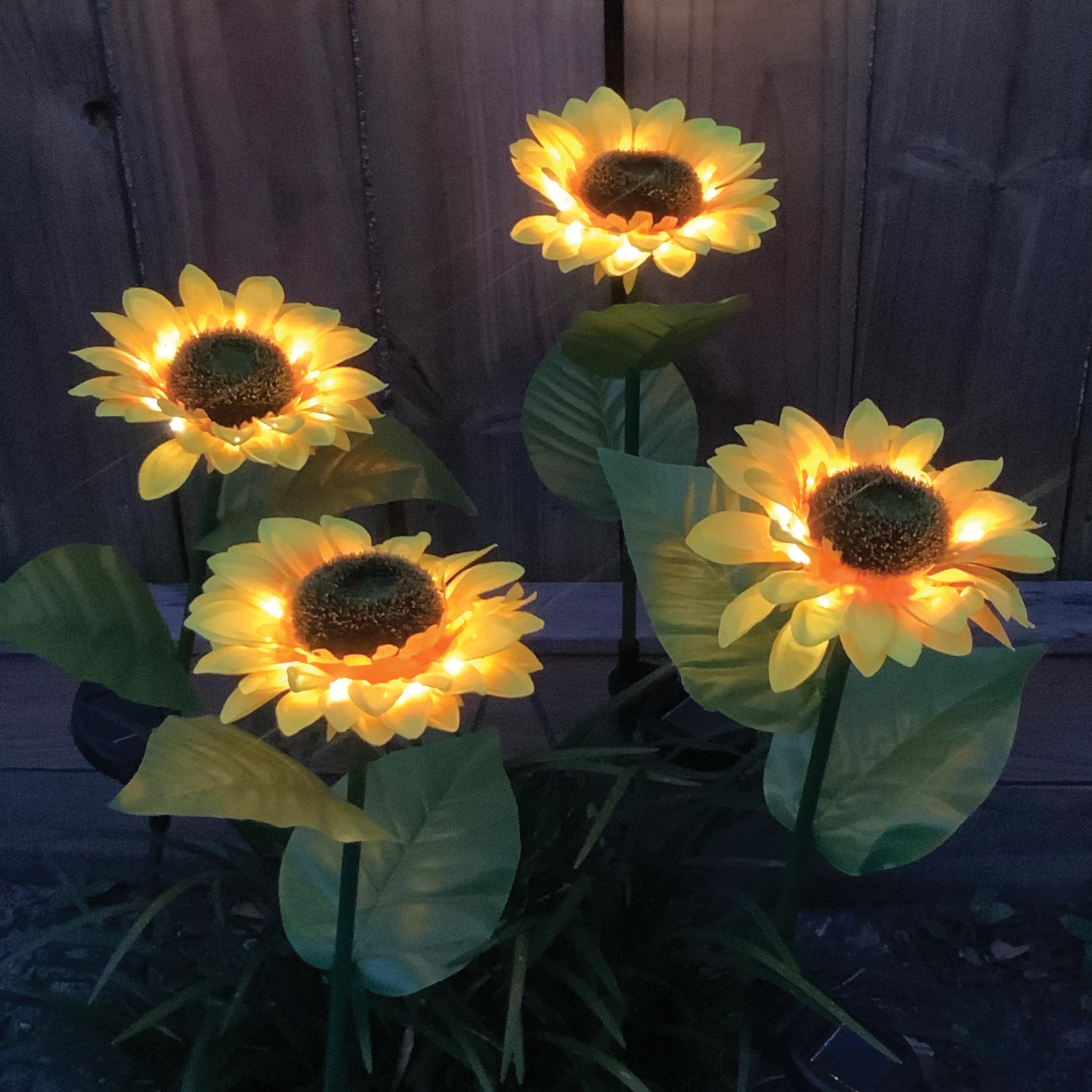 Elegant Solar-Powered Sunflowers Light Set