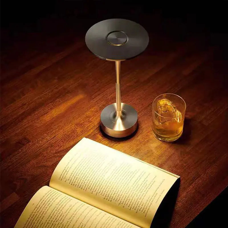 Retro Desk Lamp, detail view 4